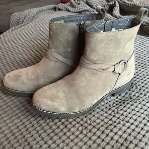 Women’s Gray Leather Ariat Witney Zip Boot